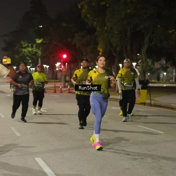 Runner Photo 7070895