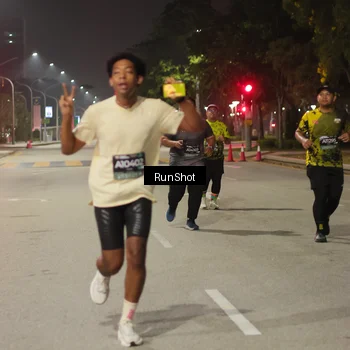 Runner Photo 7070902