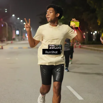 Runner Photo 7070903