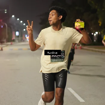 Runner Photo 7070909