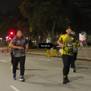 Runner Photo 7070921