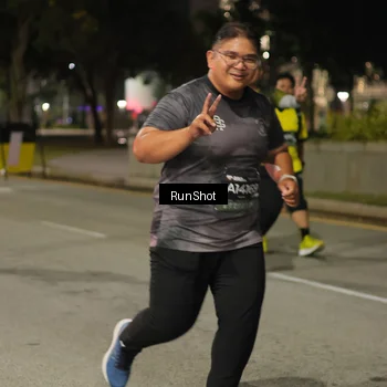 Runner Photo 7070954