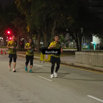 Runner Photo 7071030