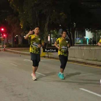 Runner Photo 7071042