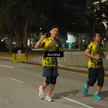Runner Photo 7071052