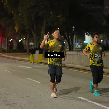 Runner Photo 7071053