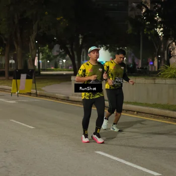 Runner Photo 7071067
