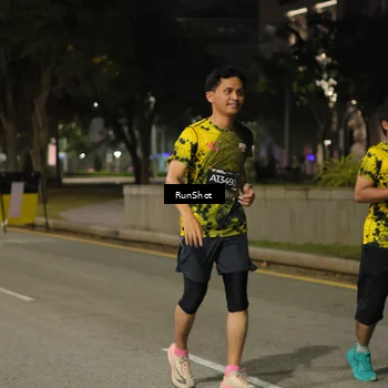 Runner Photo 7071071