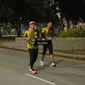 Runner Photo 7071077