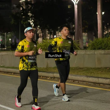 Runner Photo 7071088