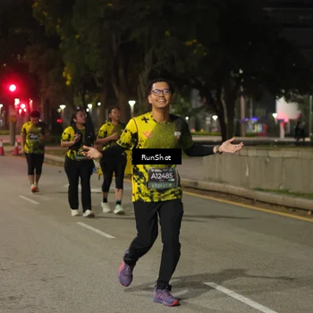 Runner Photo 7071118