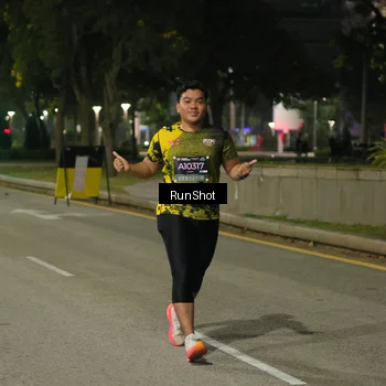 Runner Photo 7071173