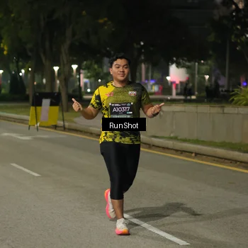 Runner Photo 7071174