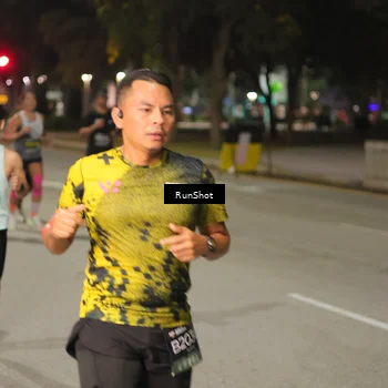 Runner Photo 7071195