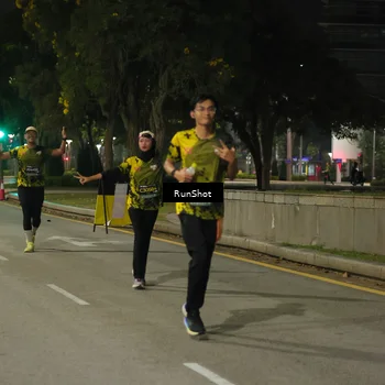 Runner Photo 7071196