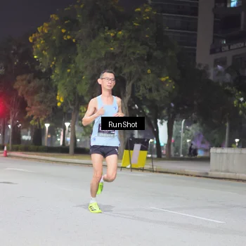 Runner Photo 7071250