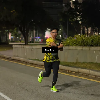 Runner Photo 7071264