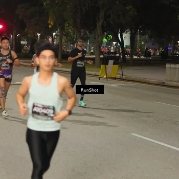 Runner Photo 7071281