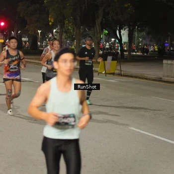 Runner Photo 7071295
