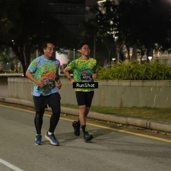 Runner Photo 7071301