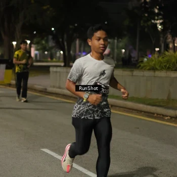 Runner Photo 7071307