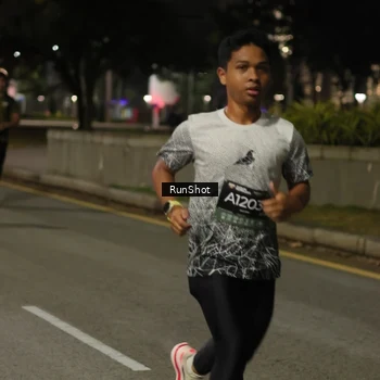Runner Photo 7071308