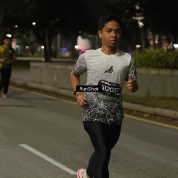 Runner Photo 7071309