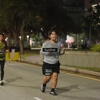 Runner Photo 7071336