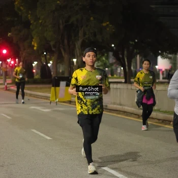 Runner Photo 7071343