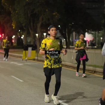 Runner Photo 7071348