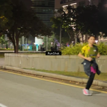 Runner Photo 7071358