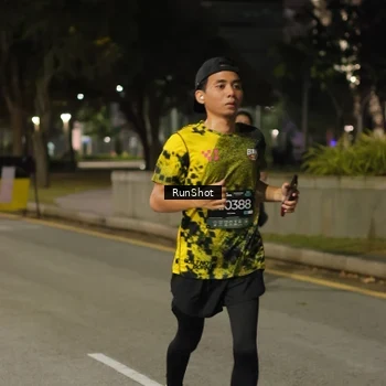 Runner Photo 7071359