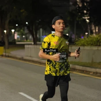 Runner Photo 7071360