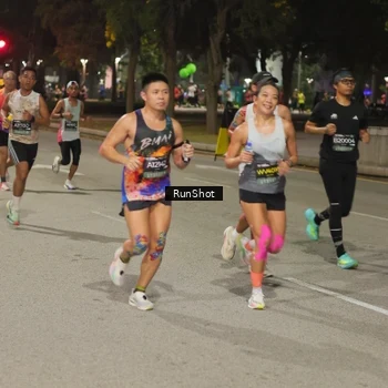 Runner Photo 7071380