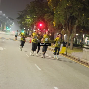 Runner Photo 7071392