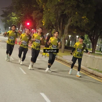 Runner Photo 7071397