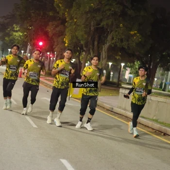 Runner Photo 7071400