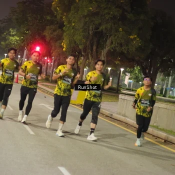 Runner Photo 7071404