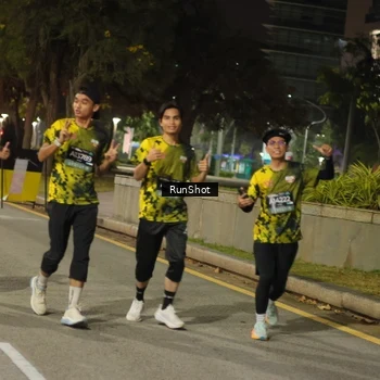 Runner Photo 7071407