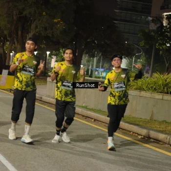 Runner Photo 7071408