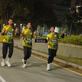 Runner Photo 7071409