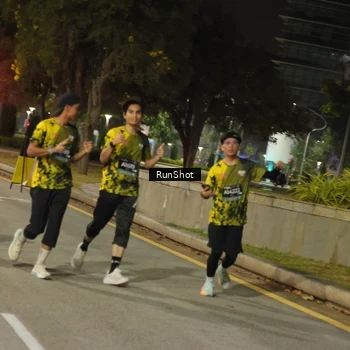 Runner Photo 7071410