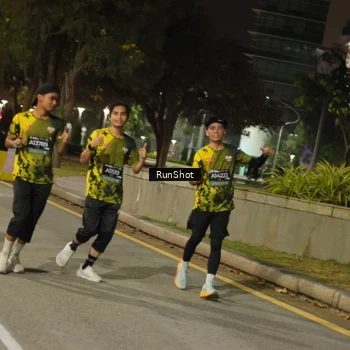 Runner Photo 7071413