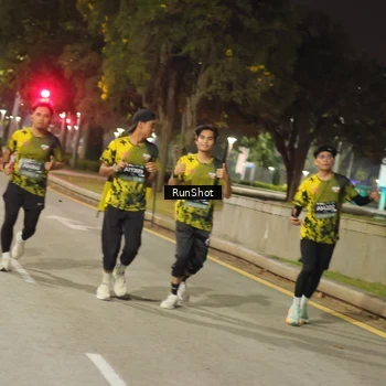 Runner Photo 7071414