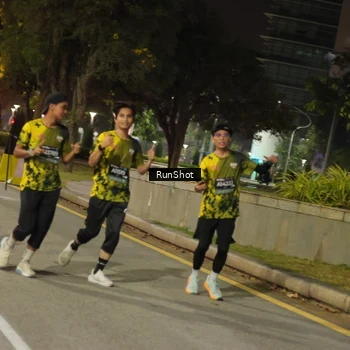 Runner Photo 7071415