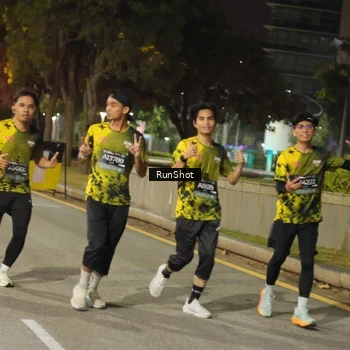 Runner Photo 7071419
