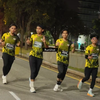 Runner Photo 7071423