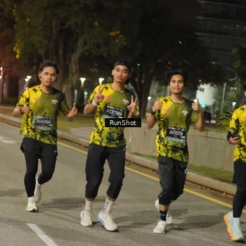 Runner Photo 7071424