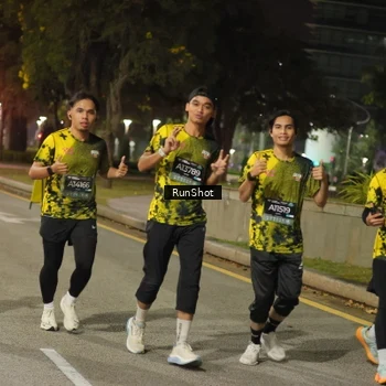 Runner Photo 7071432