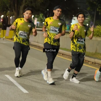 Runner Photo 7071433